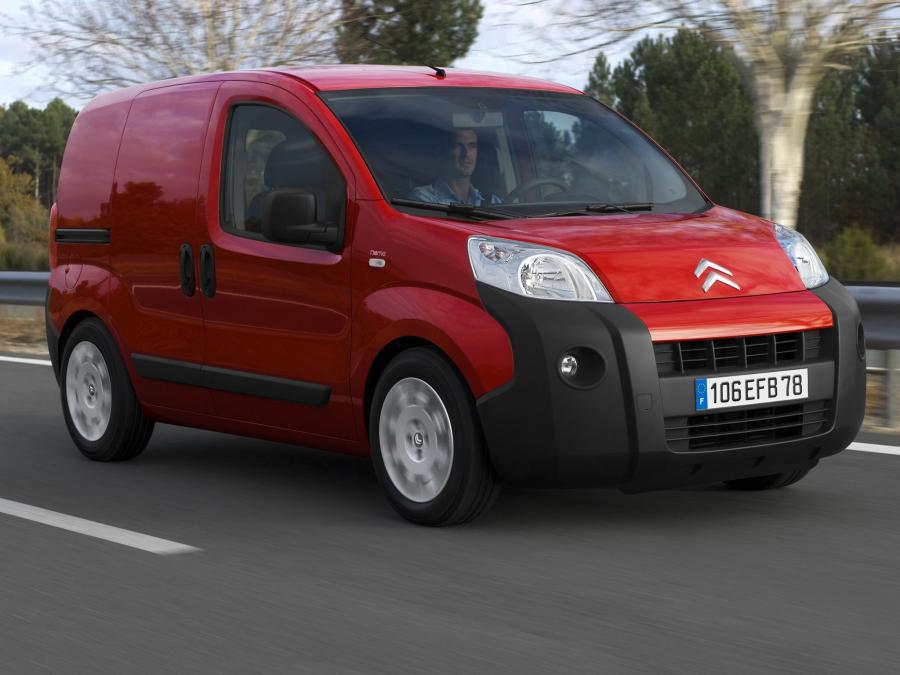  Citroen Nemo 2008 года  (фото 7 из 16)